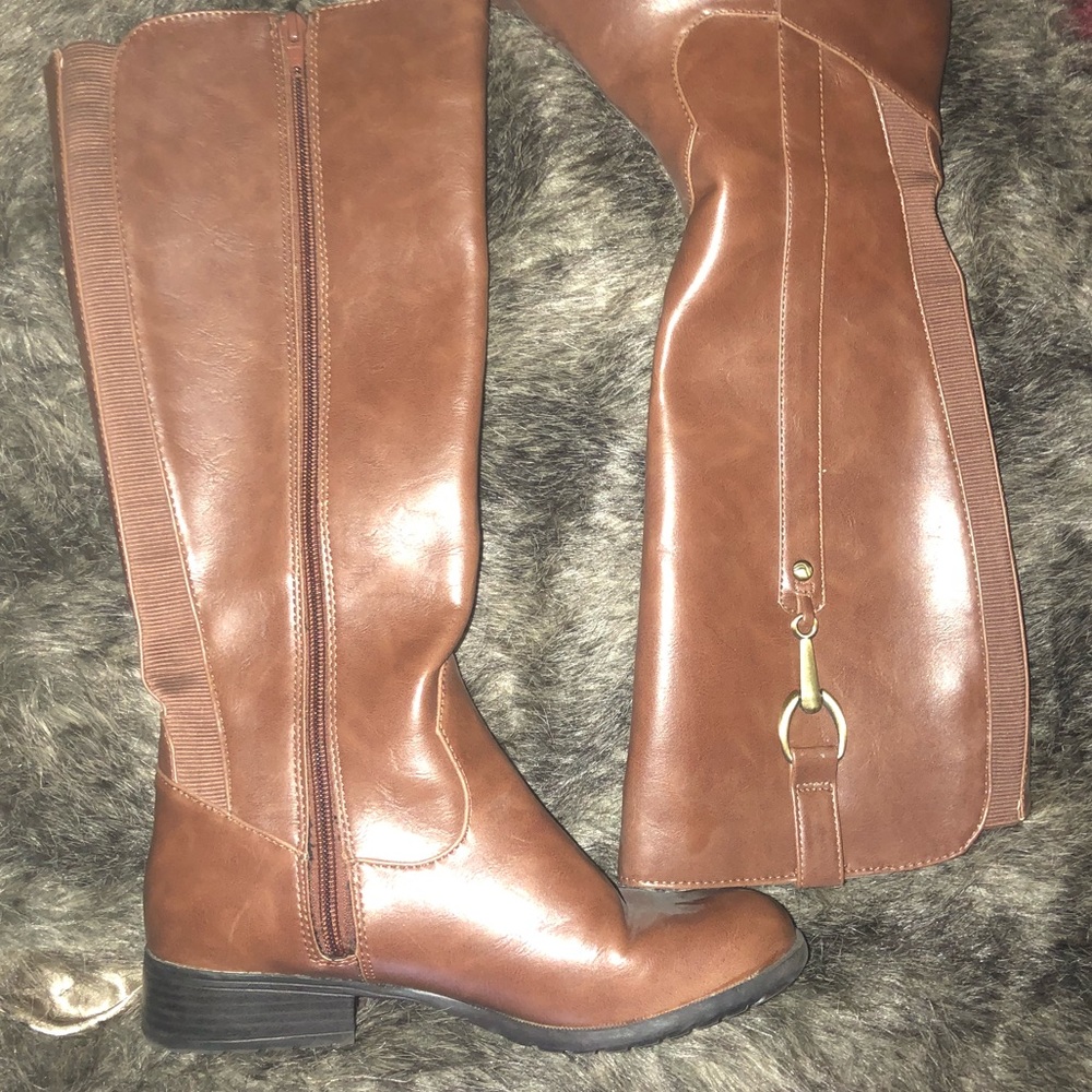 Super cute boots! Barely worn!